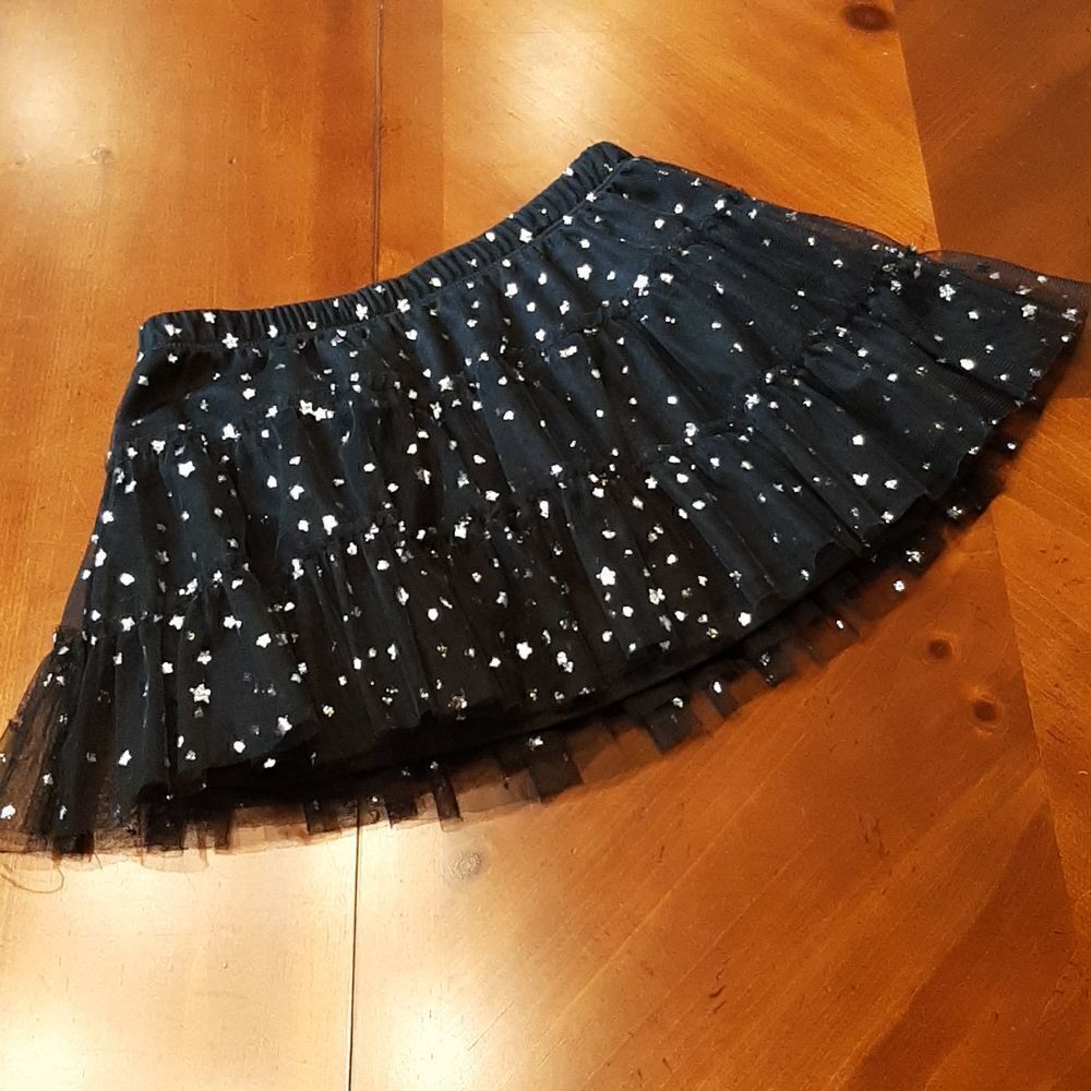 Girls 7/8 Black and Siver Tulle Skirt